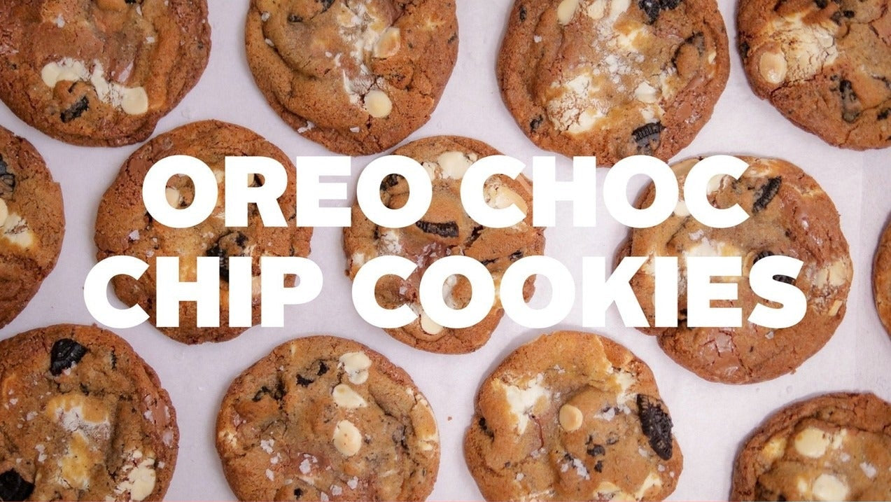 Oreo Chocolate Chip Cookies recipe ingredients list with cookies featuring chocolate and Oreo pieces arranged on top
