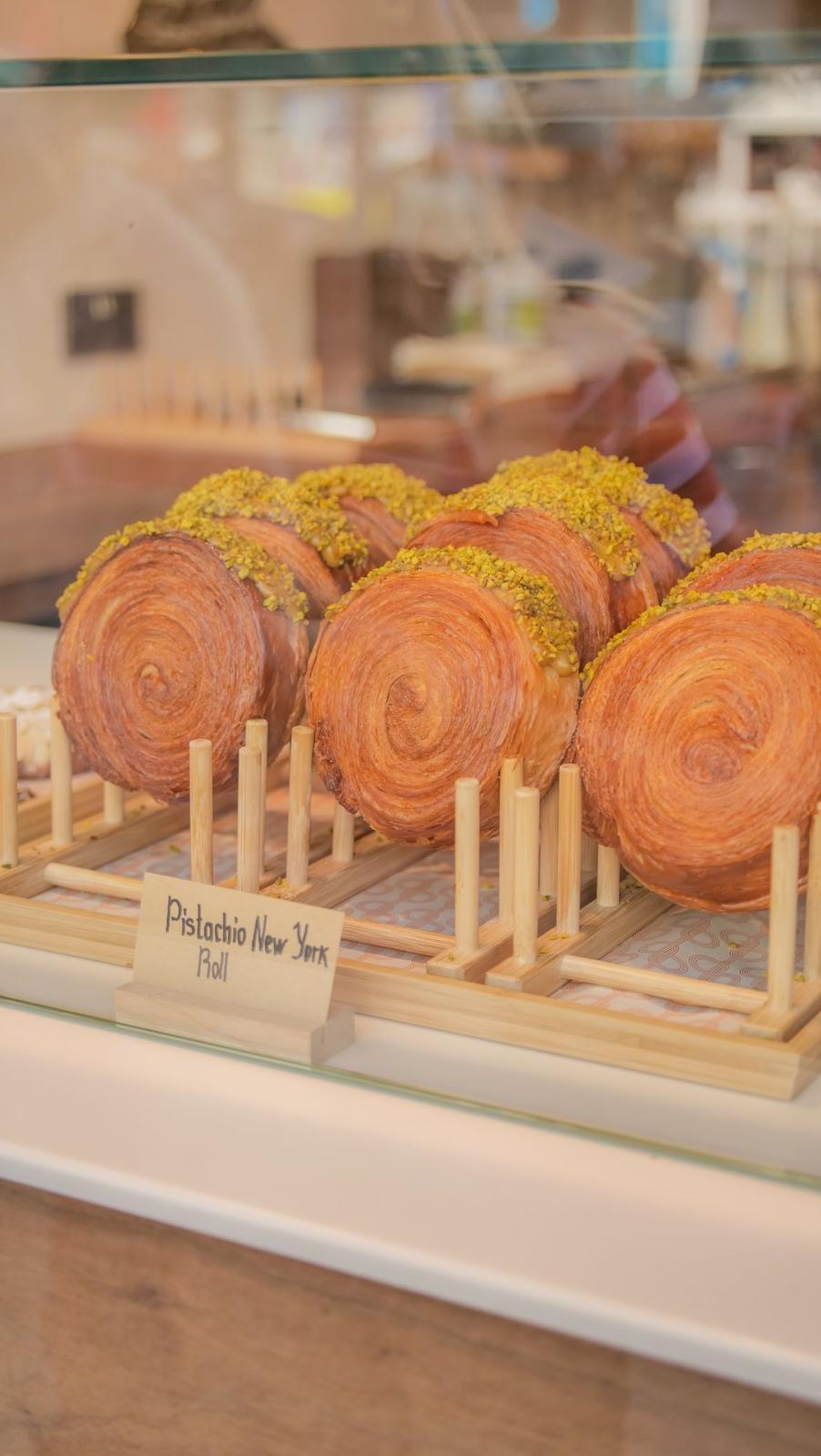 Let's Go Bakery Hopping Around London.. AGAIN!
