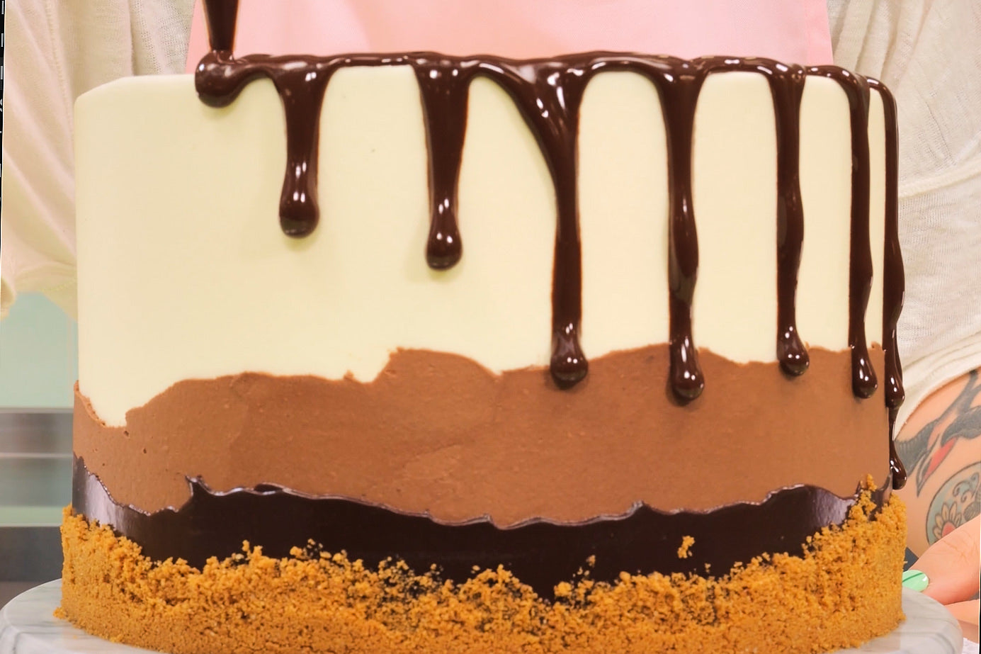 How to drip a Cake
