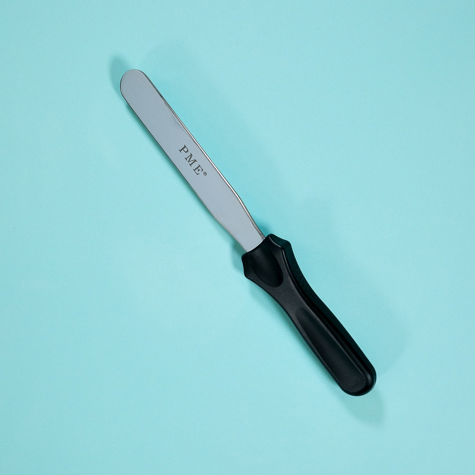Mid-sized Palette Knife with black handle and metal blade ideal for baking and cake decorating tasks.